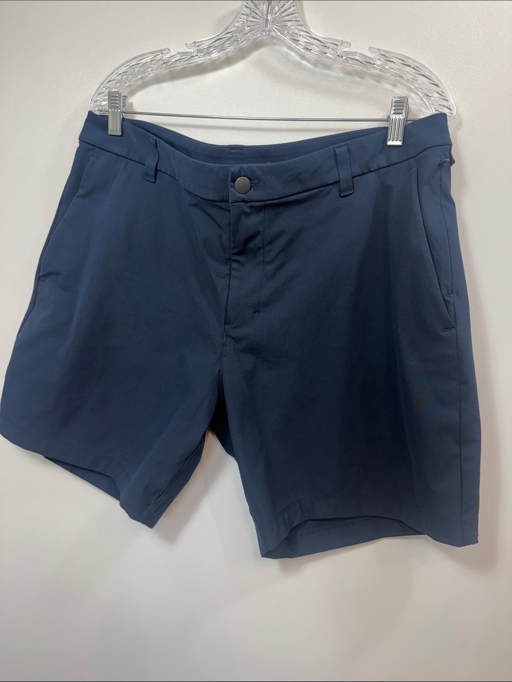 Lululemon Men’s Navy Blue Commission shorts size 36
